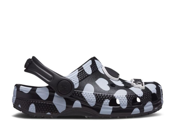 Awake NY x Classic Clog Kids “Thuis is waar het hart is – Zwart”