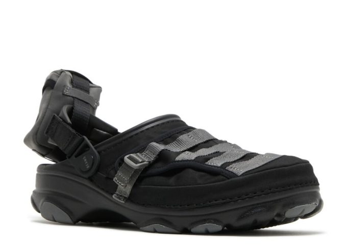 BEAMS x Classic All-Terrain Militaire Klomp “Zwart”