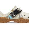 Crocs All Terrain Atlas schoenen “Bone Brown” 208173-2Y3