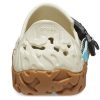 Crocs All Terrain Atlas schoenen “Bone Brown” 208173-2Y3