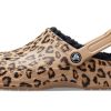 Crocs Baya gevoerde clog pantoffels met luipaardprint 205975-98R