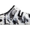Crocs Classic Cozzzy Marbled Sandalen “Zwart Wit” 207907