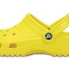Crocs Classic Crocs Beach Unisex felgele sandalen 10001-7C1 Crocs Classic Crocs Beach Unisex felgele sandalen 10001-7C1