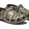 Crocs Classic Printed Camo Clogs “Bruin” 894825