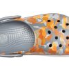 Crocs Crocband Printed Sandalen Zwart Oranje Camouflage “Zwart Oranje” 205834-02Q