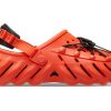 Crocs Echo Reflecterende Klompen “Oranje Zwart” 210004-84J