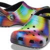 Crocs Kleurrijke Crocs Beach Unisex Multi-Color Zwarte Sandalen 207556-0C4