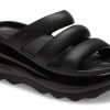 Crocs Mega Crush Triple Strap “Zwart” 209842-001