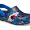 Crocs (PS) Grappige haaienpatroon outdoor platte hak sport diepblauwe sandalen 207070-410