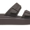 Crocs (WMNS) 2 Bandjes Brooklyn “Bruin” 208667-206