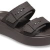 Crocs (WMNS) 2 Bandjes Brooklyn “Bruin” 208667-206