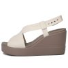 Crocs (WMNS) Brooklyn lichtgewicht cementgrijze sandalen “Grijs” 206222-16T
