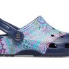 Crocs (WMNS) Classic Clog Liberty London Beach diepblauwe sandalen 206447-410