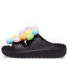 Crocs (WMNS) Classic Cozy Daisy Clogs “Zwart Multi” 209240-001