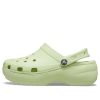Crocs (WMNS) Klassieke platformklomp “Celery” 206750-335