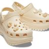Crocs (WMNS) Mega Crush Shell en Pearls Clogs “Beige” 209287