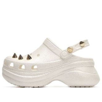 Crocs (WMNS) Outdoor strand sportpantoffels wit 206783-100