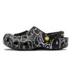Crocs (WMNS) Smiley World Classic Clogs “Zwart Wit Geel” 873137