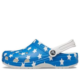 Crocs (WMNS) USA Patroonprint Lichtgewicht Comfortabele Sandalen Blauw Rood 205974-94S