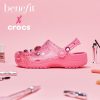 Crocs x Benefit Classic Clog “Roze” 207550-669