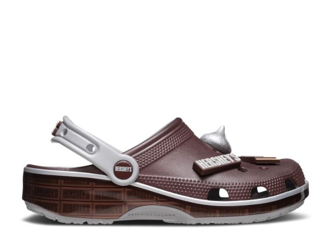 Hershey’s x Classic Clog “Hershey’s Kisses”