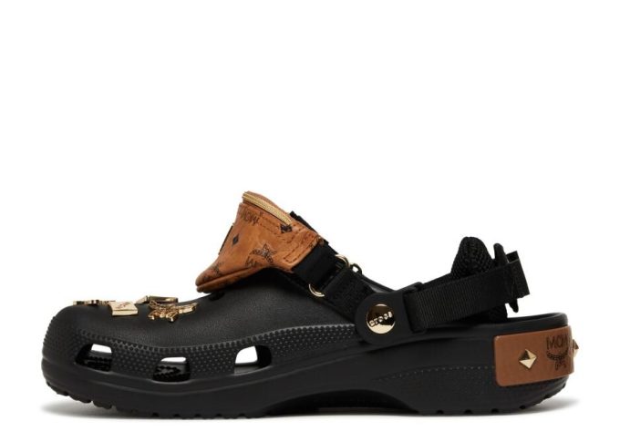 MCM x Classic Clog “Mini Heuptasje – Zwart”