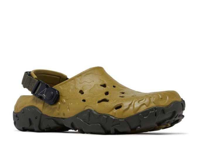 ROA x All-Terrain Atlas Clog “Vakantie Nostalgie”