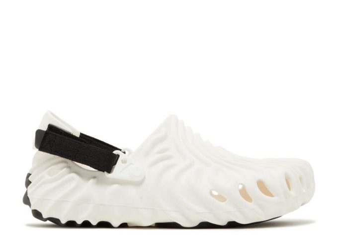 Salehe Bembury x Pollex Clog “Draagtestmonster” Exclusief voor de Paris Fashion Week