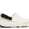 Salehe Bembury x Pollex Clog “Draagtestmonster” Exclusief voor de Paris Fashion Week